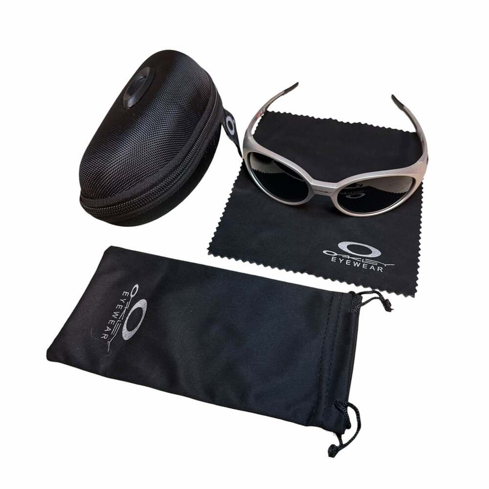 Oakley Sunglasses Silver Frame Prizm Black Lens